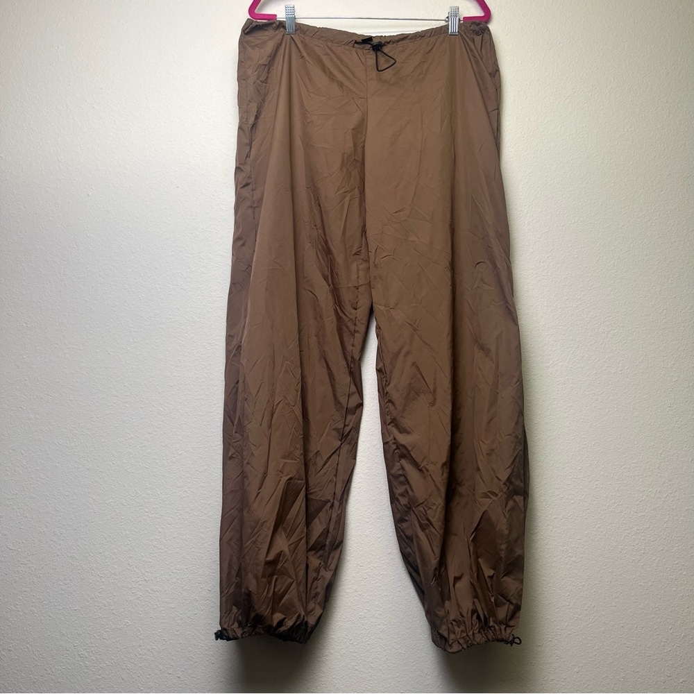 Pre-Loved Brown Coolane Pleated Windbreaker Trousers- SHEIN